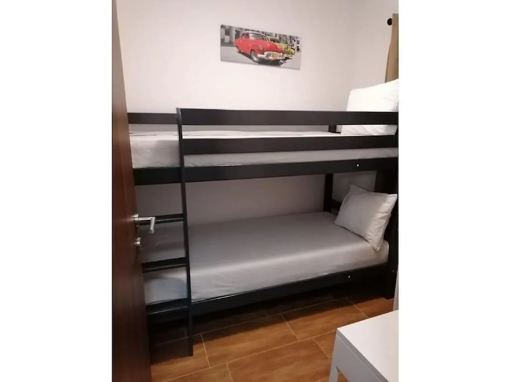 Cosy Apartment In Potpićan 0*,